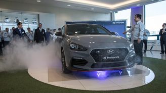 Hyundai chce dohnat konkurenci. Do vozů budoucnosti investuje stovky miliard korun