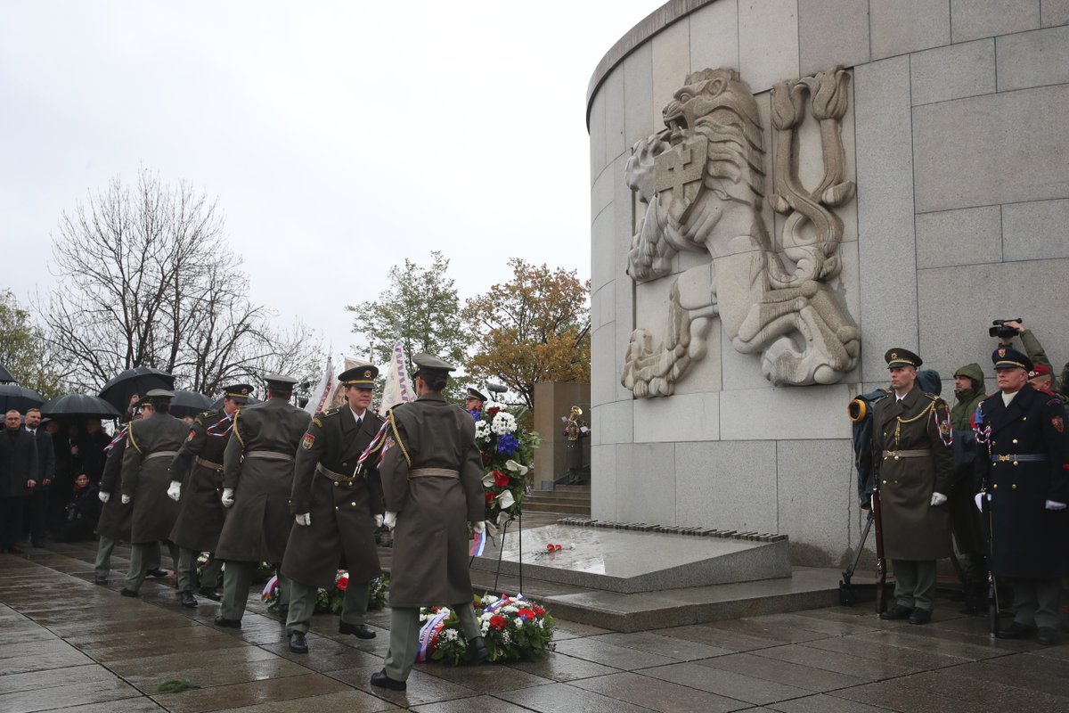 Petním akt na Vítkově ke 100. narozeninám republiky