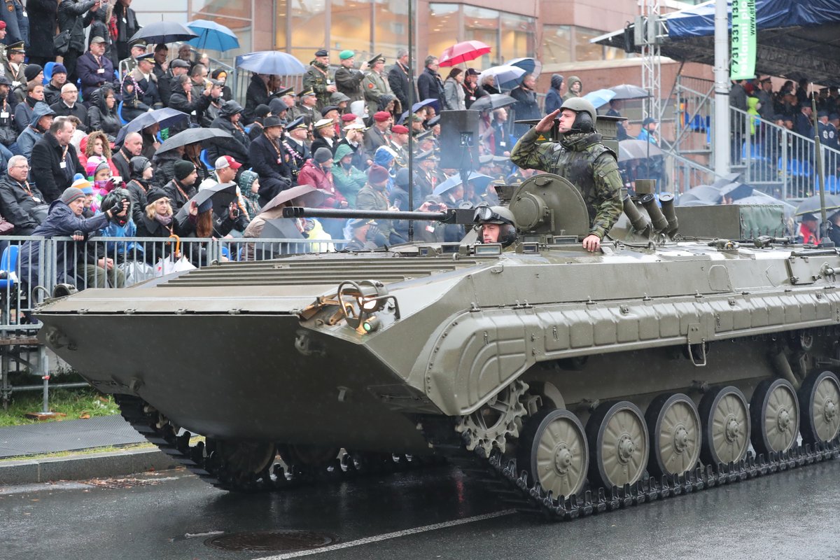 Vojenská přehlídka ke 100. výročí vzniku Československa 28. října 2018.