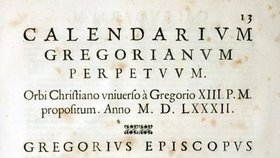 Přepis papežské buly Inter gravissimas v knize Opera Mathematica.
