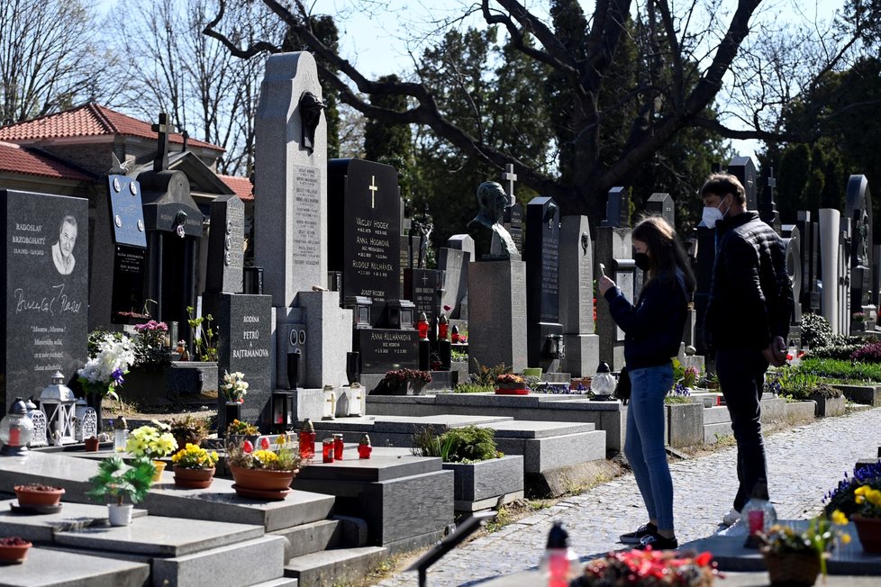 Vyšehradský hřbitov v Praze na snímku z 30. dubna 2021.