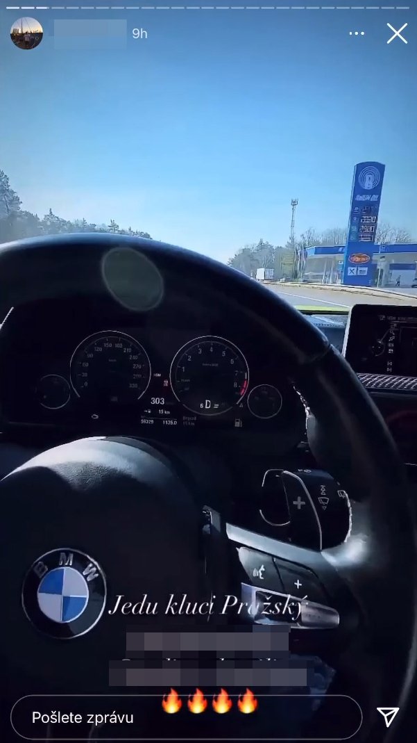 Tomáš jel ve svém BMW po dálnici D10 rychlostí 303 km/h