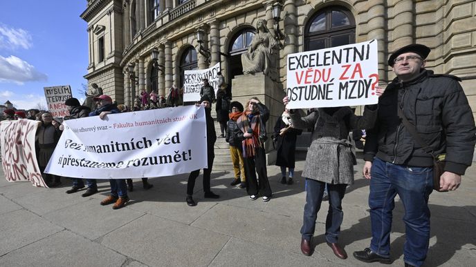 Protest vysokoškolských učitelů proti nízkým mzdám (28.3.2023)