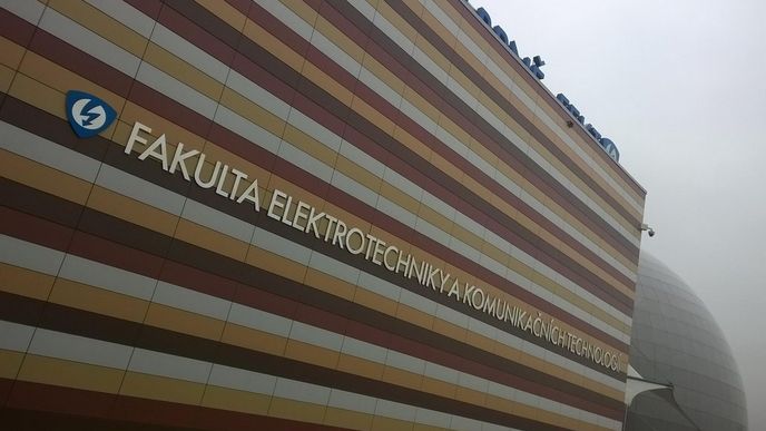 Vysoké učení technické v Brně, Fakulta elektrotechniky a komunikačních technologií.