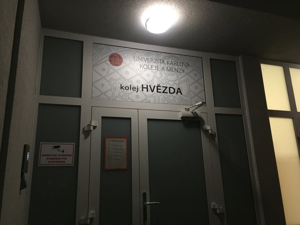 Studenty na kolejích Hvězda trápí štěnice a švábi.