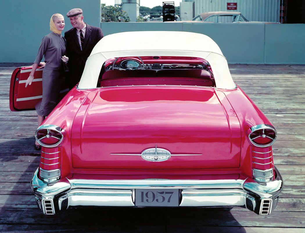 Oldsmobile 88 (1957-1958)