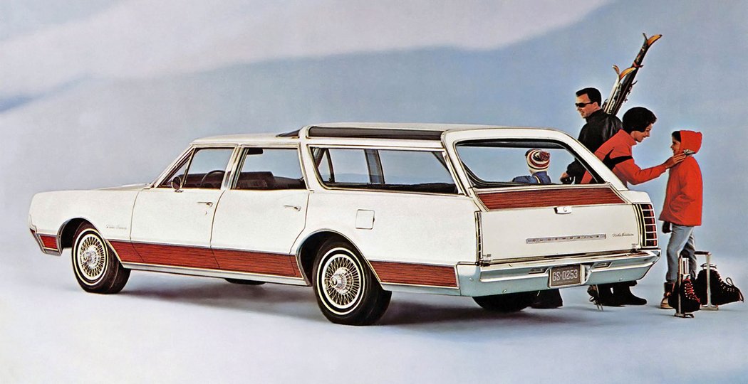 Oldsmobile Vista Cruiser (1964-1967)