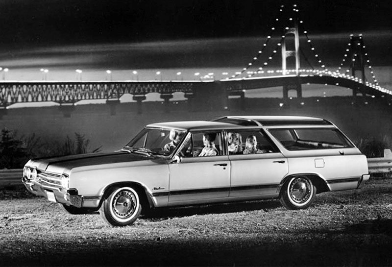 Oldsmobile Vista Cruiser (1964-1967)