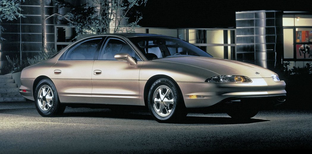 Oldsmobile Aurora (1994-1999)