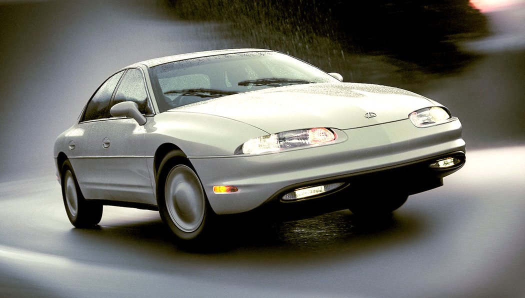 Oldsmobile Aurora (1994-1999)