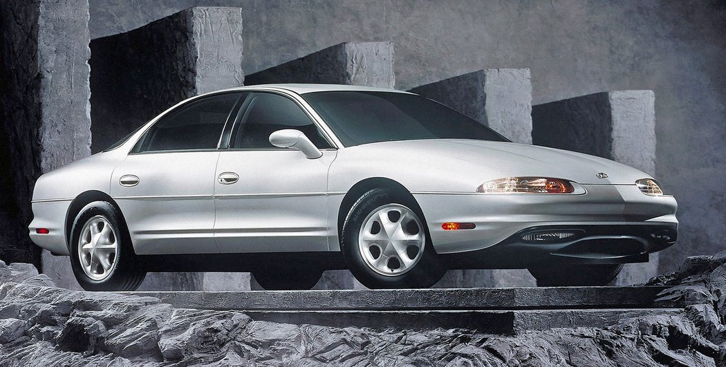 Oldsmobile Aurora (1994-1999)