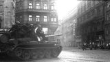 VIDEO: 1968: Nakonec přijely tanky