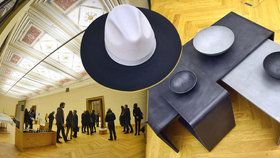 Ti nejlepší čeští designéři na jednom místě: Ukázali klobouky, šperky i nábytek z betonu
