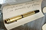 Originální pero, kterým Edvard Beneš podepisoval v roce 1919   Versailleskou mírovou smlouvu.
