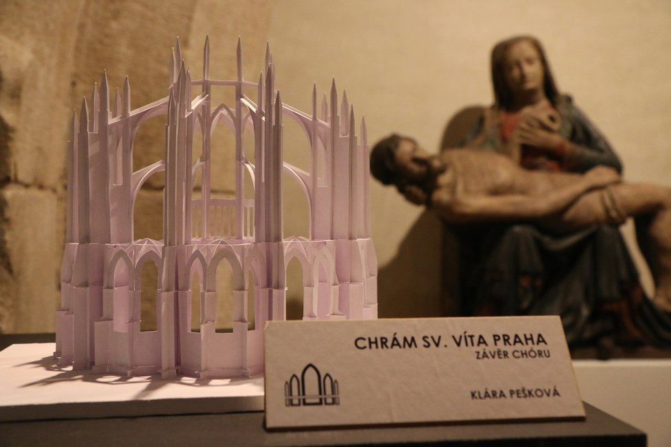 Modely známých církevních staveb vytvořili studenti prvního ročníku architektury VUT Brno.