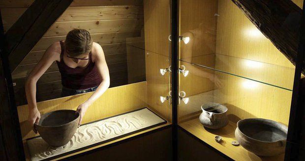 Modřany se přesouvají tisíce let před náš letopočet: Startuje výstava „Doba bronzová“