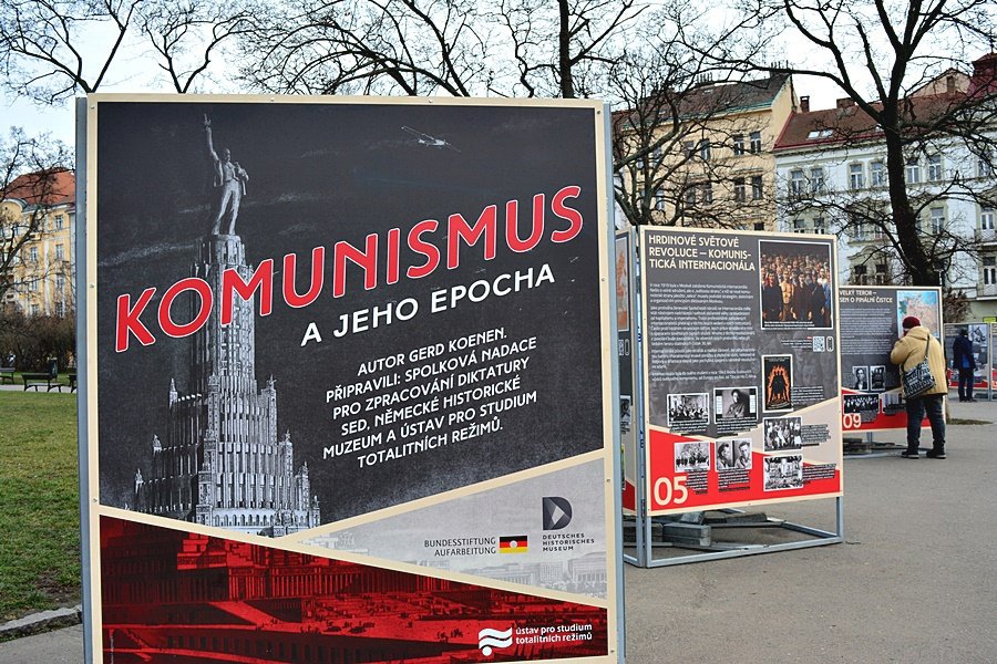 Výstava popisující vzestup a pád komunismu ve 20. století