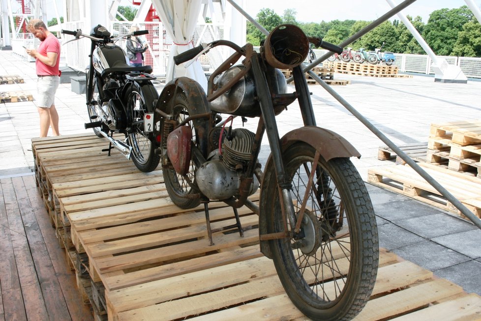 Na pražském Výstavišti bude od pátku k vidění sbírka více než stovky historických motocyklů nazvaná Veteran Mania. Pochází ze sbírky Radka Uhlíře, který ji dal dohromady během třinácti let