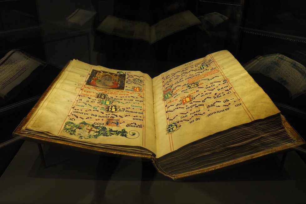 Největší vystavovaný exponát - rukopis pocházející z Plzně