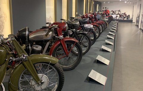 Praha – motocyklová velmoc: Za první republiky v ní vyráběly „motorové bicykly“ desítky firem