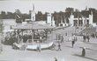 Za vstupní branou se v roce 1931 otvíral široký prostor pro návštěvníky...