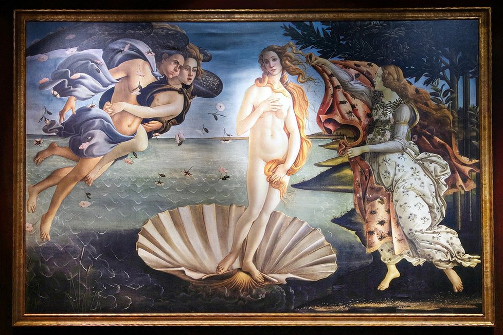 Botticelliho (1444–1510) ženský akt Zrození Venuše je považován za milník umění, vznikl na konci 15. století a originál vystavuje galerie ve Florencii.