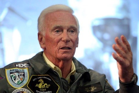 Americký astronaut Eugen A. Cernan.