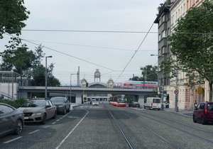 V rámci modernizace trati z Prahy do Kladna vznikne nová železniční stanice na Výstavišti (vizualizace).