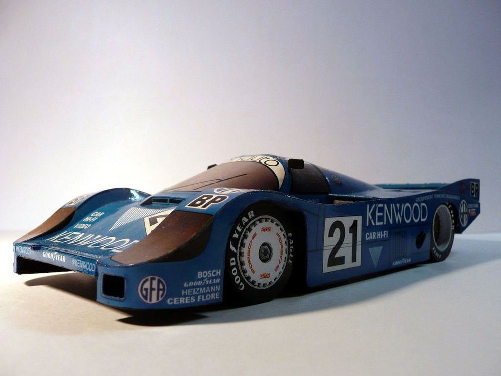 VYstřihovánka Porsche 956