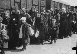 Přežila lodžské ghetto, Osvětim i pochod smrti: Vychází deník „polské Anny Frankové“