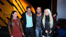 V zákulisí reality show se sešli Zdenička s partnerem Michalem a Thomas se svým novým objevem Silvií