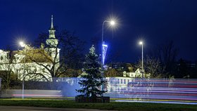 Energetické krizi navzdory rozzáří Prahu tradiční vánoční výzdoba. Někde bude ale skromnější