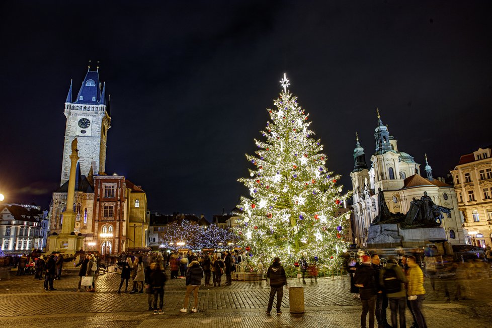 Takto vypadala vánoční výzdoba v Praze 2020.