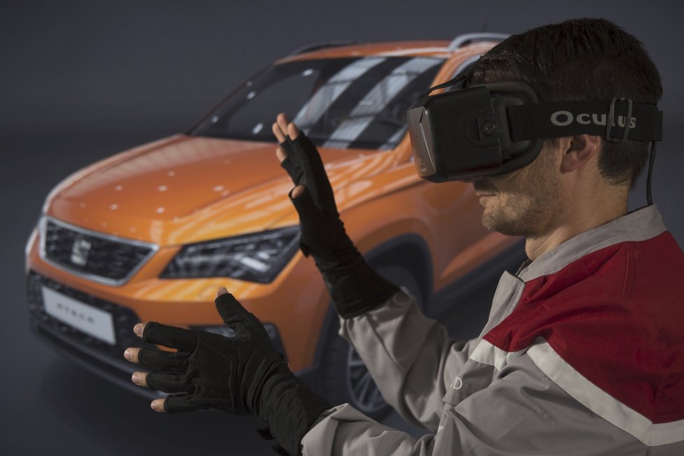 Může to vypadat komicky, ale díky virtuální realitě se výrazně urychlí vývoj a testování nových aut