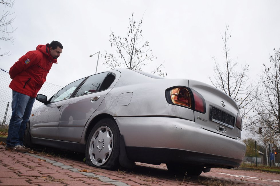 Na parkovištích P + R je doba stání omezena na 12 hodin. Do Běchovic moc lidí nejezdí, a tak to ani nikdo neřeší.