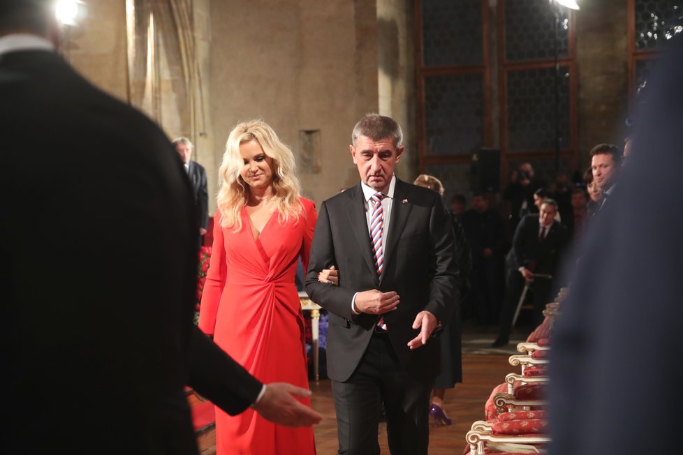 Andrej Babiš s manželkou Monikou na předávání státních vyznamenání