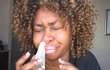 Nejnovější internetová výzva může skončit tragicky: Teenageři vdechují nosem kondomy a vytahují je ústy 