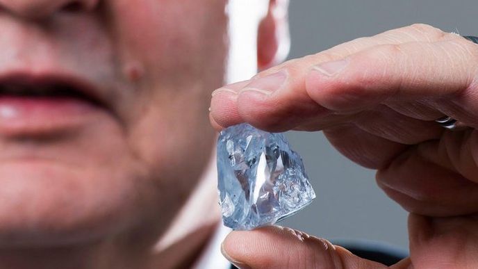 Vzácný modrý diamant z jihoafrického dolu Cullinan firmy Petra Diamonds
