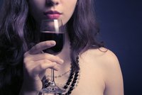 Proč ženy pijí? Příběhy žen, které se svěřily se skutečnými důvody
