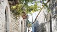 Starý Berat má kouzelné úzké uličky