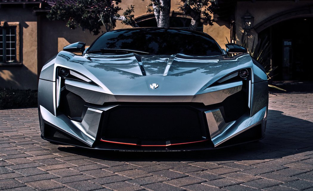 W Motors Fenyr Supersport