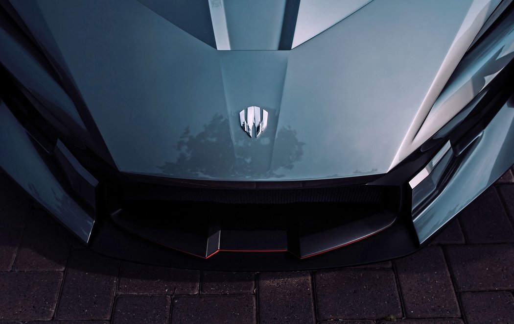 W Motors Fenyr Supersport