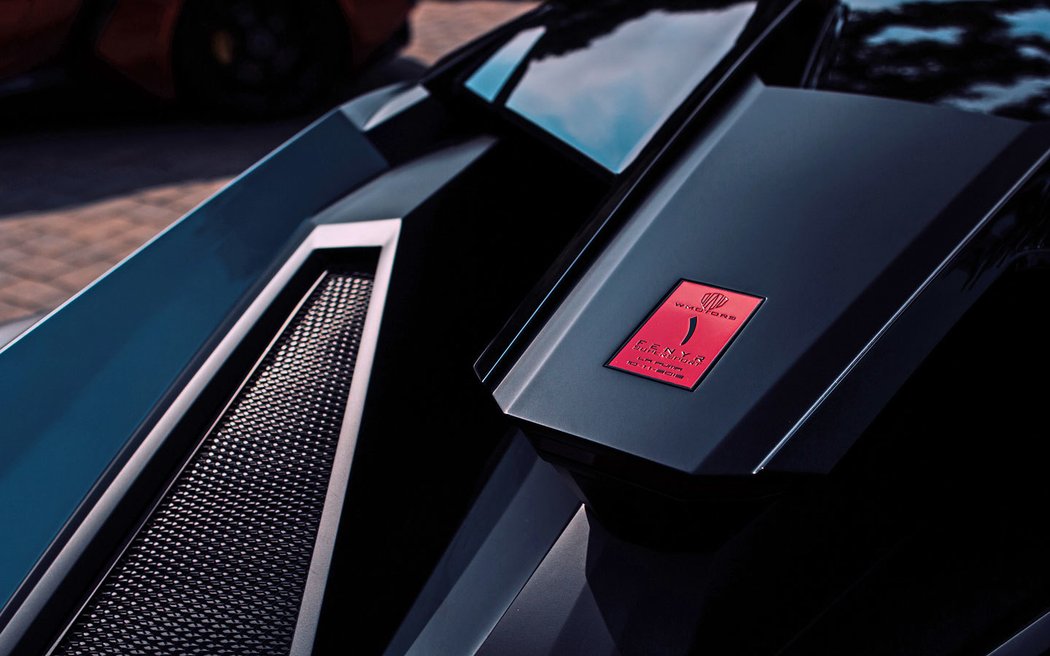 W Motors Fenyr Supersport