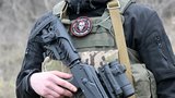 Nášivky s putinovským logem Z se volně prodávají na internetu. Policie: Dít by se to nemělo, záleží na situaci