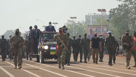 Ruští žoldnéři jako prezidentská eskorta v hlavním městě Středoafrické republiky - Bangui (16. 2. 2022)