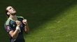 Útočník Walesu Gareth Bale slaví gól do sítě Anglie