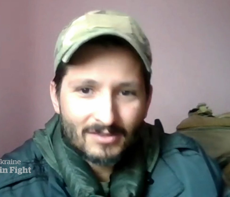 Jeden z neojbávanějších odstřelovačů Wali odjel na Ukrajinu.