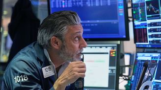 Bitcoin pokračuje v sešupu, dolů letí i S&P 500 a další hráči Bitcoin pokračuje v sešupu, dolů letí i S&P 500 a další hráči