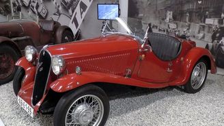 Walter Junior Roadster SS poháněl čtyřválec s rozvodem OHV a objemem 1 089 cm3 Walter Junior Roadster SS poháněl čtyřválec s rozvodem OHV a objemem 1 089 cm3