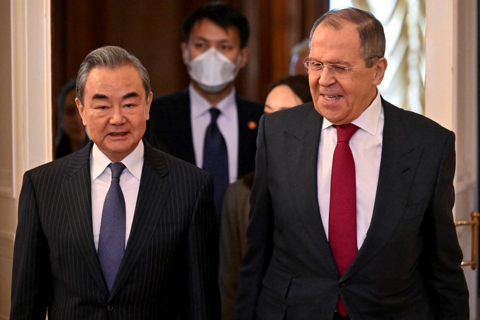 Wang I a Sergej Lavrov v Moskvě (22. 2. 2023).